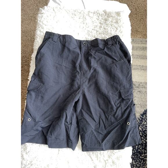 Reel Legends boys sz. XL black cargo shorts. Great pair & condition - Picture 1 of 11